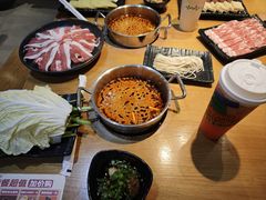 -呷哺呷哺(万达新世界店)