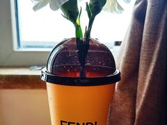 -喜茶(北京华贸购物中心店)
