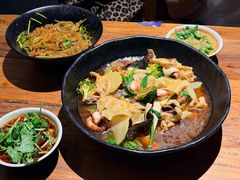 -万记麻辣烫国展总店