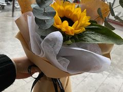 -花冠鲜花(勿忘我花店)