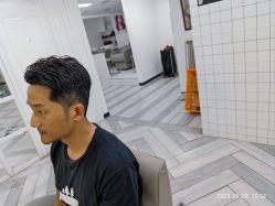 -米娜护肤造型