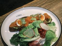 -Common Table · Brunch & Coffee