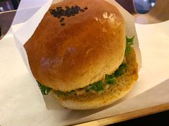 芝心手打牛肉堡-龙治汉堡(中华城店)