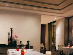 -罗宾斯牛排馆(重庆丽晶酒店)