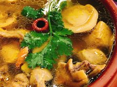 汽锅鸡-小厨子私房菜·云南美食店