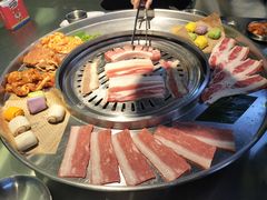 -哈哈碳都·牛肋条无限自助烤肉(宝龙店)