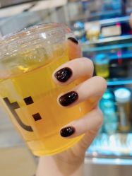 -花系美·美甲美睫精品店