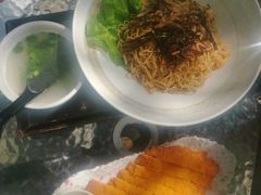 -玛格萝妮比萨屋(四平店)