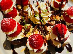草莓忌廉华夫饼-BE BRIGHT KITCHEN(正佳广场店)
