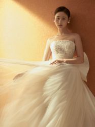 -至臻微拉婚纱摄影