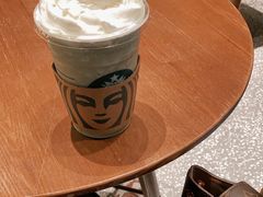 -星巴克臻选(上海虹桥新天地三店)