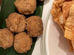 -三人行骨头王火锅(长寿店)