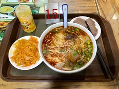 -陇上全荟兰州传统牛肉面(延吉路店)