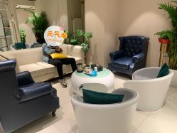 点击看大图 店内环境-华臣医疗美容