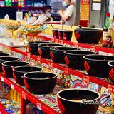 夏天撸串,一串一串的多没意思,得是一大把!