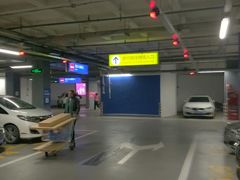 -宜家家居（上海徐汇商场店）-停车场