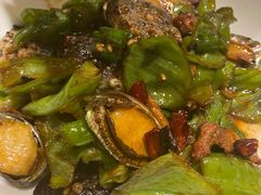 -海派美食·家宴海鲜青岛菜·石锅鲽鱼头(东方城店)