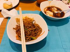 -亚龙湾希尔顿自助餐厅·海鲜·烧烤·沙滩BBQ·现场乐队