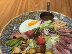 -POKEE VIA&Brunch·维娅(重庆来福士店)