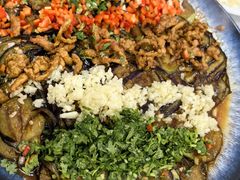 -一口猪海鲜浑锅·东北家常菜