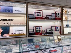 -翰佐蔡司小乐圆·依视路星趣控·暴龙眼镜折扣店