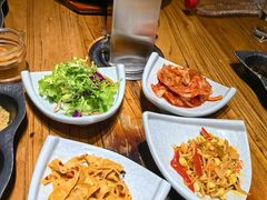 -金刚山黑牛炭火自助烤肉(西大望路店)