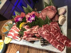 -明洞阿姨·韩式酱蟹烤肉·创意料理(三元桥店)