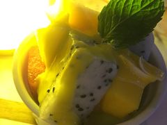 -樱花里音乐餐吧·牛扒椰子鸡(东圃店)
