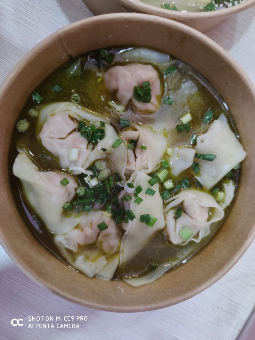 皮薄个儿大馅儿超足的虾仁抄手-大熊抄手