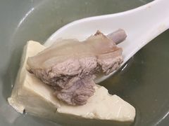 -香猪美食(中心店)