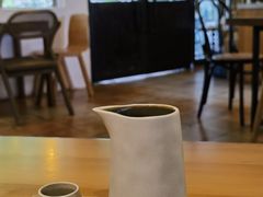 -彳亍咖啡·这里(水湾路店)