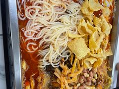 -在巷子里的烤肉店·螺蛳粉烤鱼·牛蛙(和美城店)