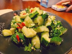 凉拌黄瓜-黄鱼炙夜·烧烤·小龙虾(世茂缤谷店)