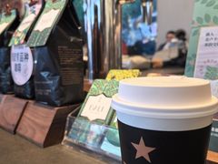 -星巴克臻选(上海合生汇1F店)