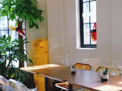 -Fridi Patisserie Cafe