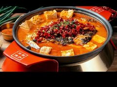 -三顾烤庐·烤鱼·烧烤·龙虾(奉贤店)