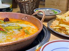 -洱火云南酸菜牛肉火锅(石景山当代商城店)