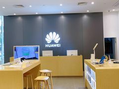 -华为授权体验店(中山公园来福士)
