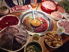 -城墙拐拐火锅(三峡广场黑金冠店)