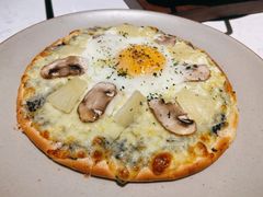 松露鸡蛋蘑菇披萨-nata&bica(松江大学城店)