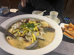 -花溪雨·森林餐厅(石基店)