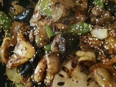 -唯爱KTV聚会餐厅(仙林东城汇店)