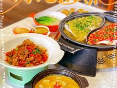 -阿瓦山寨·湘菜现炒·剁椒鱼头王(咸阳总店)