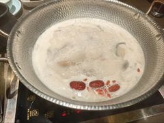 -捞王锅物料理(上海世茂广场店)