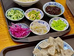 老北京炸灌肠-门框胡同百年卤煮(新街口店)