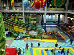 -蒙特利亲子乐园