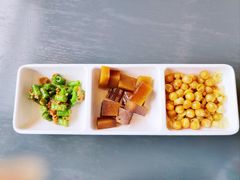 -江宴渔村·鱼鲜土菜(紫荆广场店)
