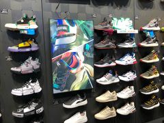 -李宁(苏州中心店)
