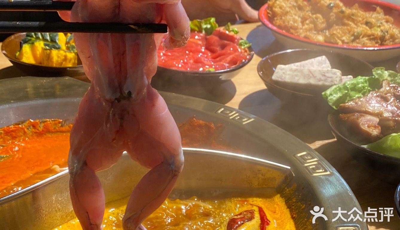 火锅涮猪蹄你吃过吗！！糯叽叽的真的绝