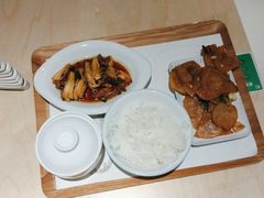-老乡鸡(上海白玉兰广场店)
